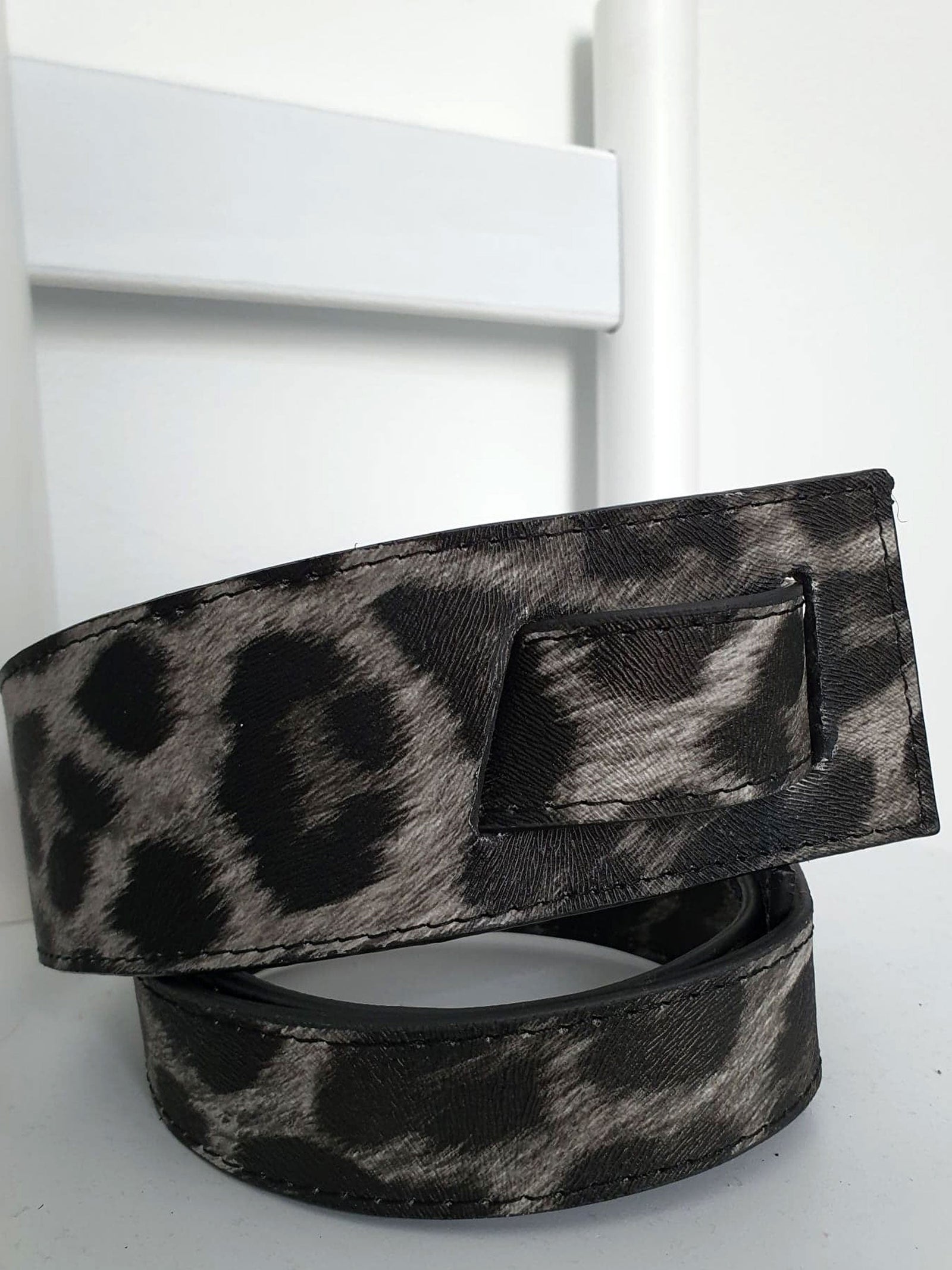 Tie Wrap Belt / Vegan Material- Grey Leopard