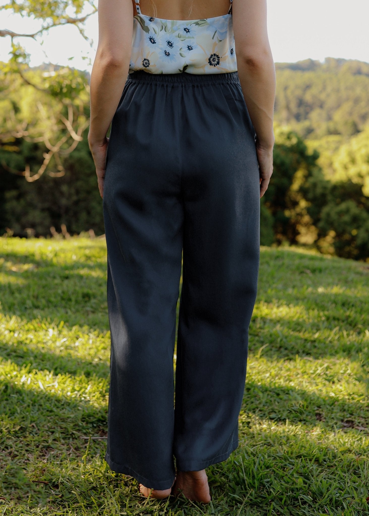 The Lost Pant Navy-Tasi Travels-stride