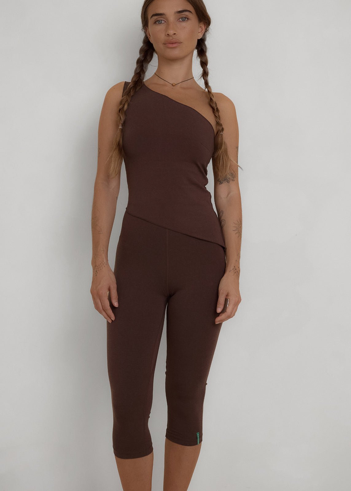 Capri Legging - Dark Brown - Pinky & Kamal - stride