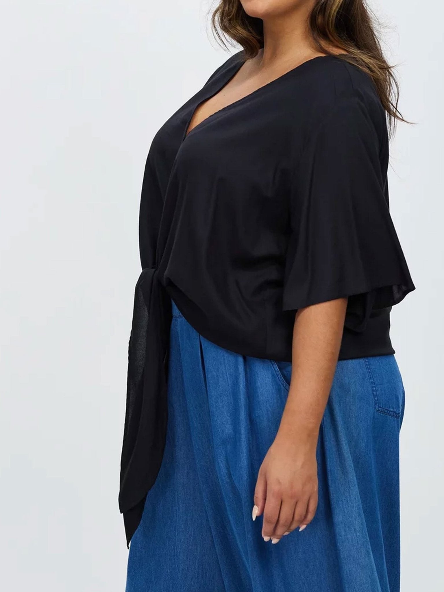 Classic Tie Front Top // Black - Hope & Harvest - stride