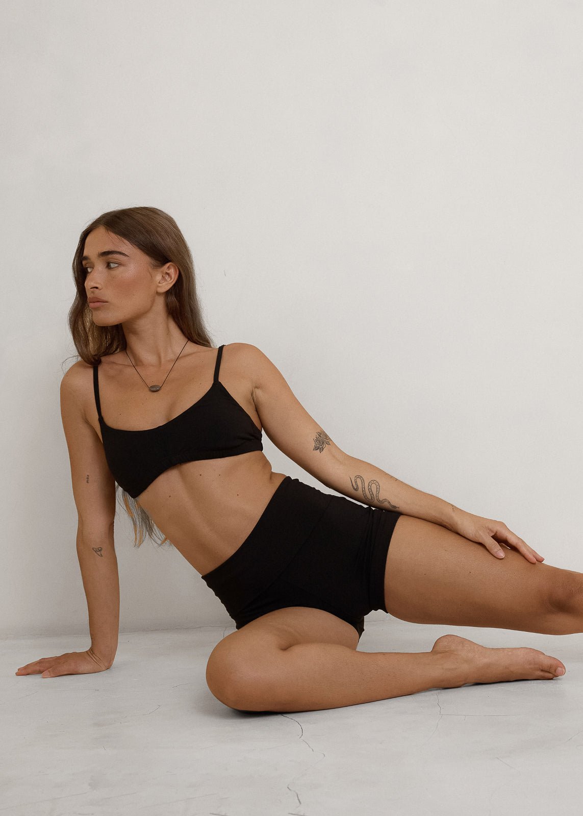 Day Bralette - Black - Pinky & Kamal - stride