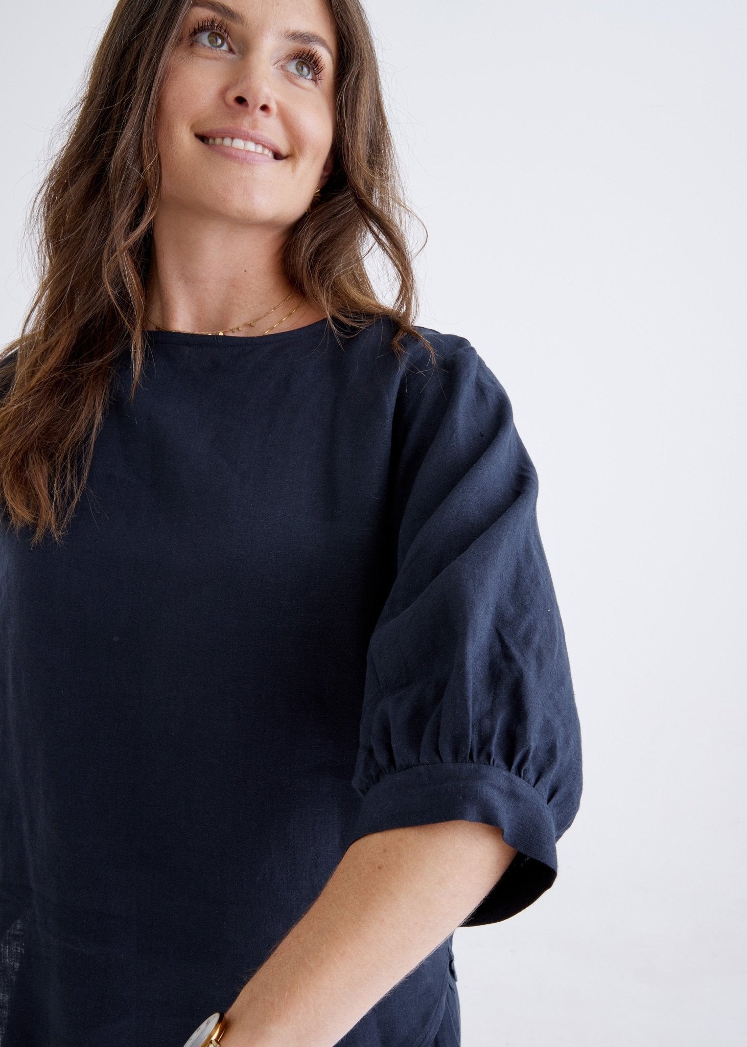 Laura Linen Top in Navy-Devina Louise-stride