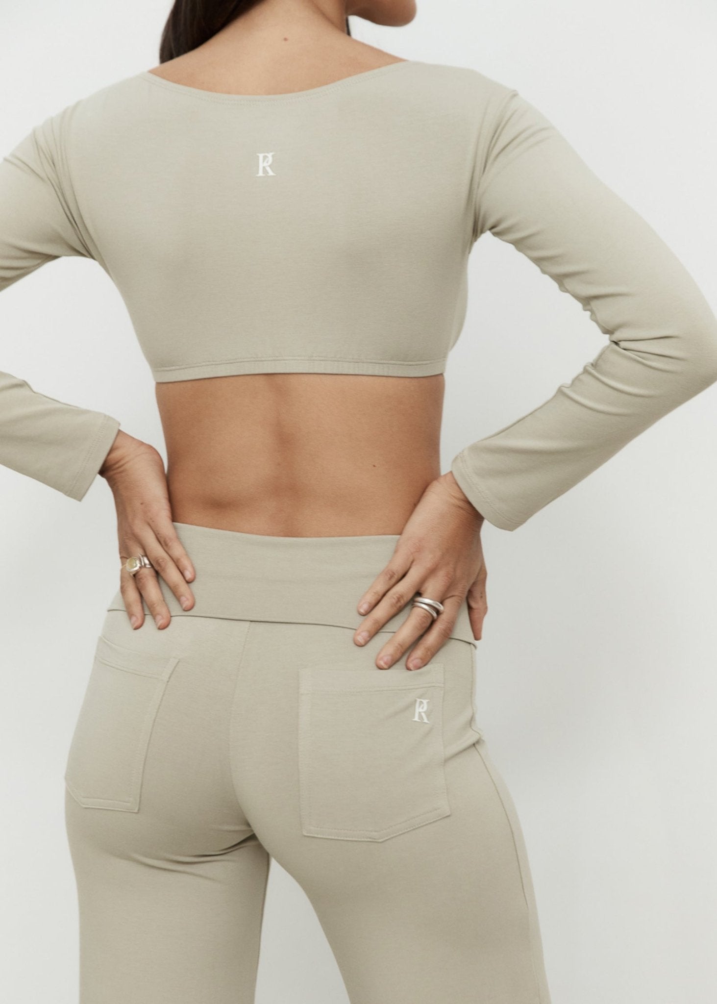 Long Sleeve Crop - Light Grey - Pinky & Kamal - stride