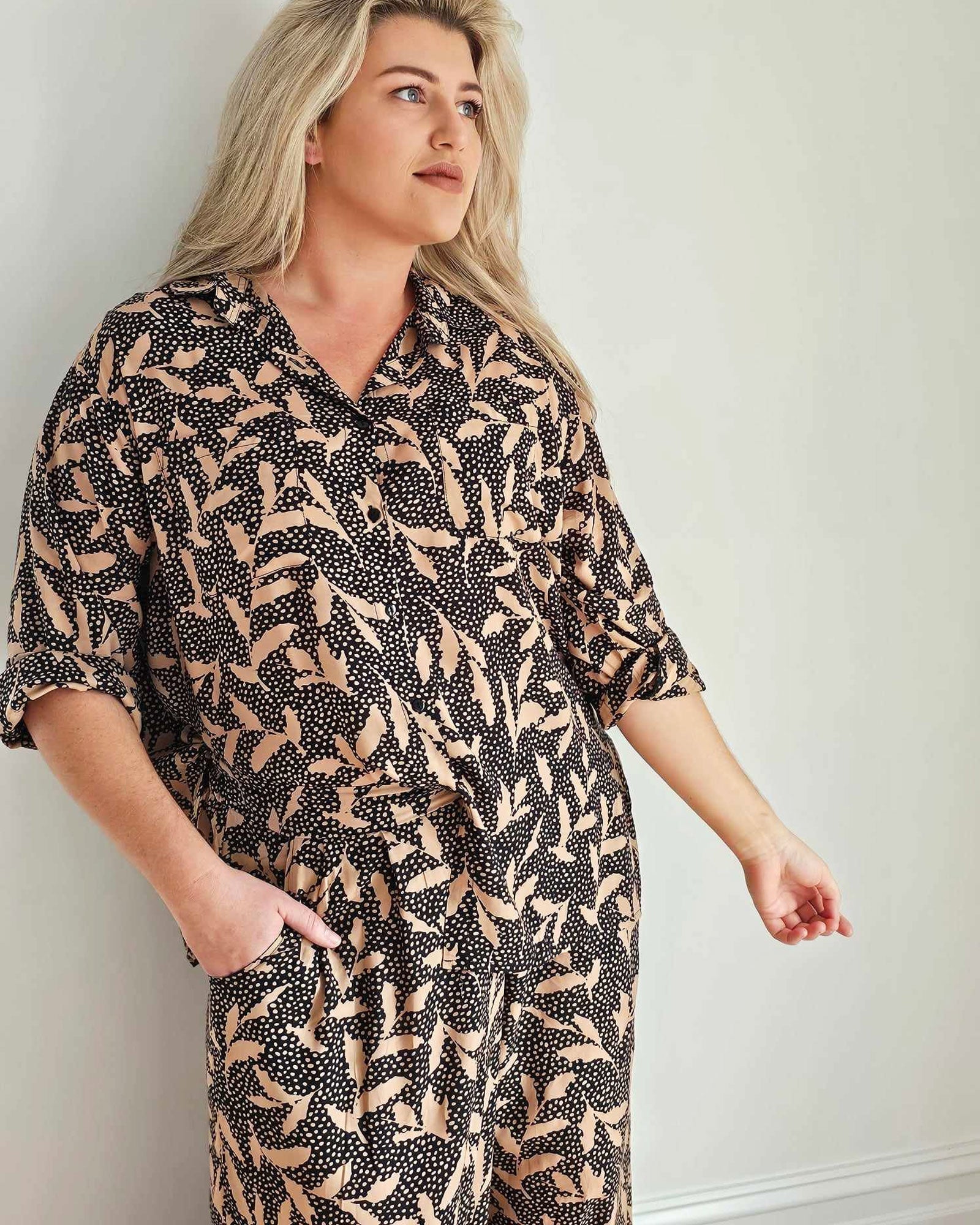 Nina Shirt // Leaf Multi - Hope & Harvest - stride