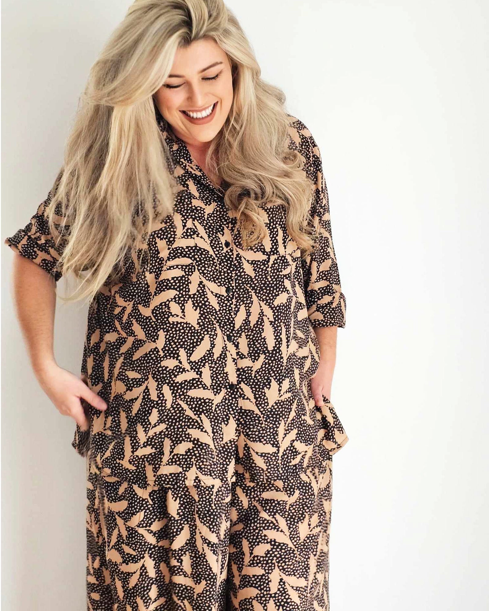 Nina Shirt // Leaf Multi - Hope & Harvest - stride