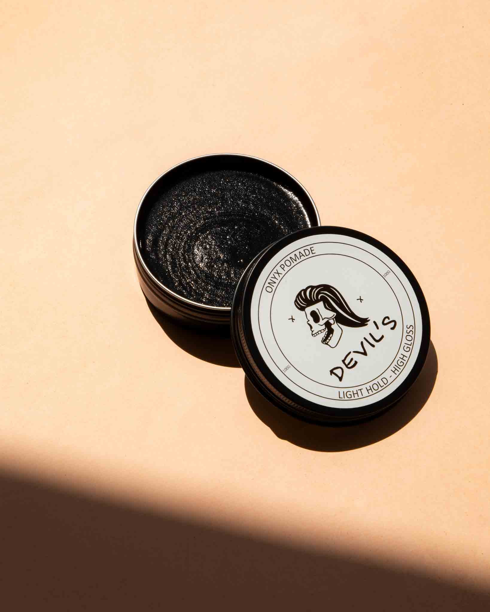 ONYX POMADE - Light Hold & High Gloss - Devils Hair & Beard Care - stride
