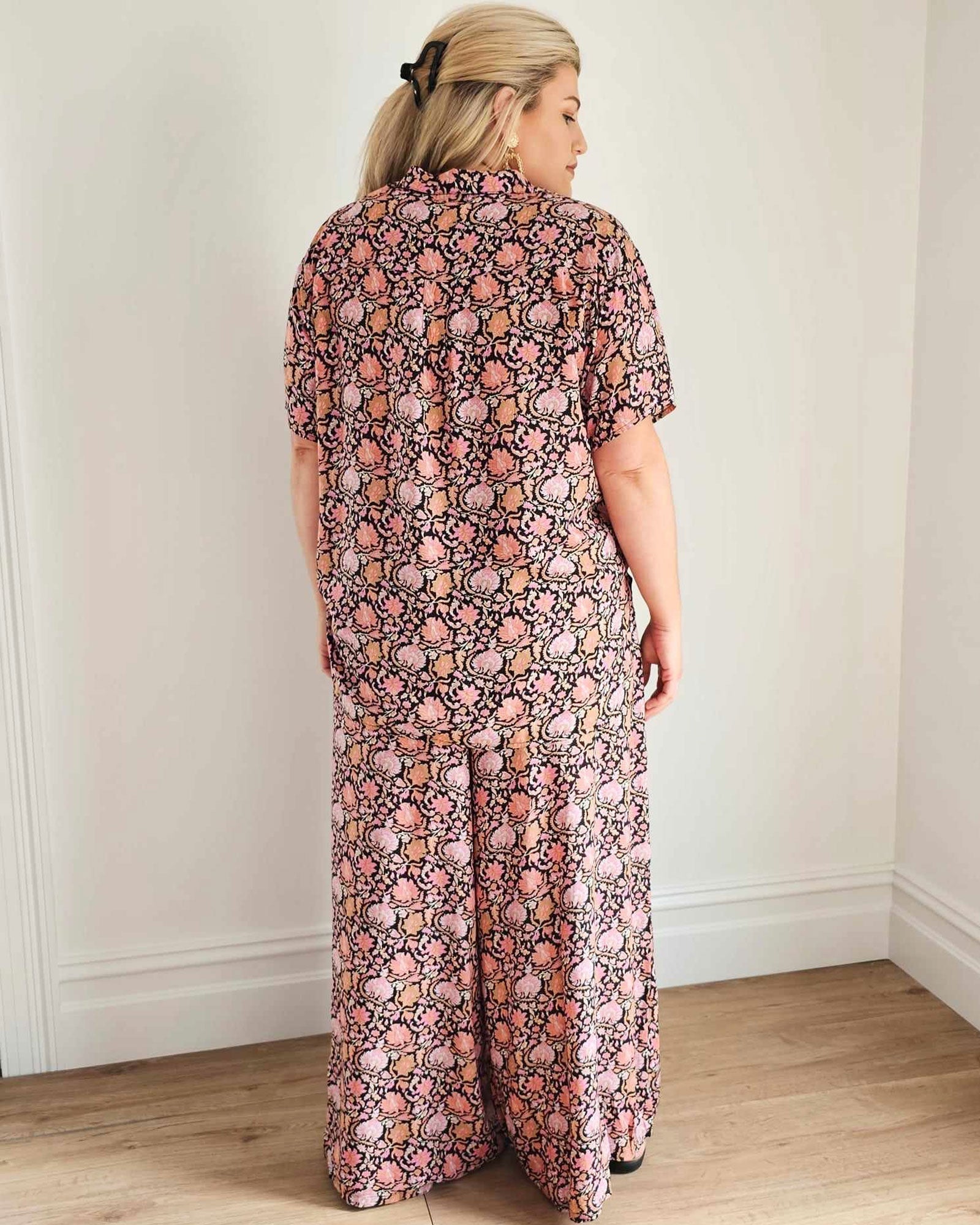 Palazzo Wide Leg Pants // Black Snapdragon - Hope & Harvest - stride