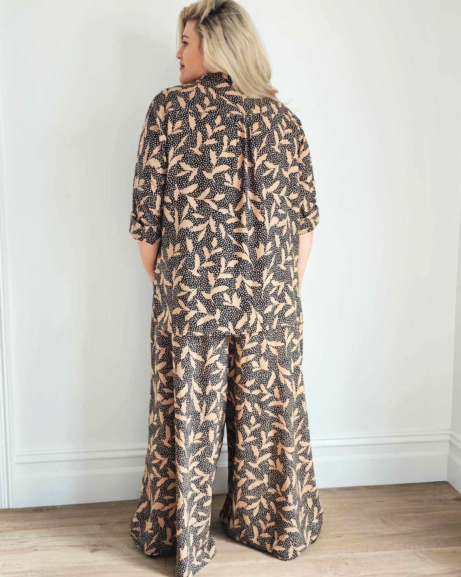 Palazzo Wide Leg Pants // Leaf Multi - Hope & Harvest - stride