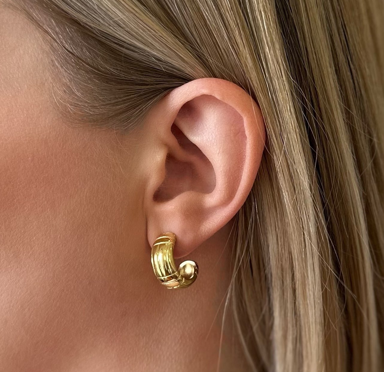 Podium Hoop Earrings - EVER Jewellery - stride