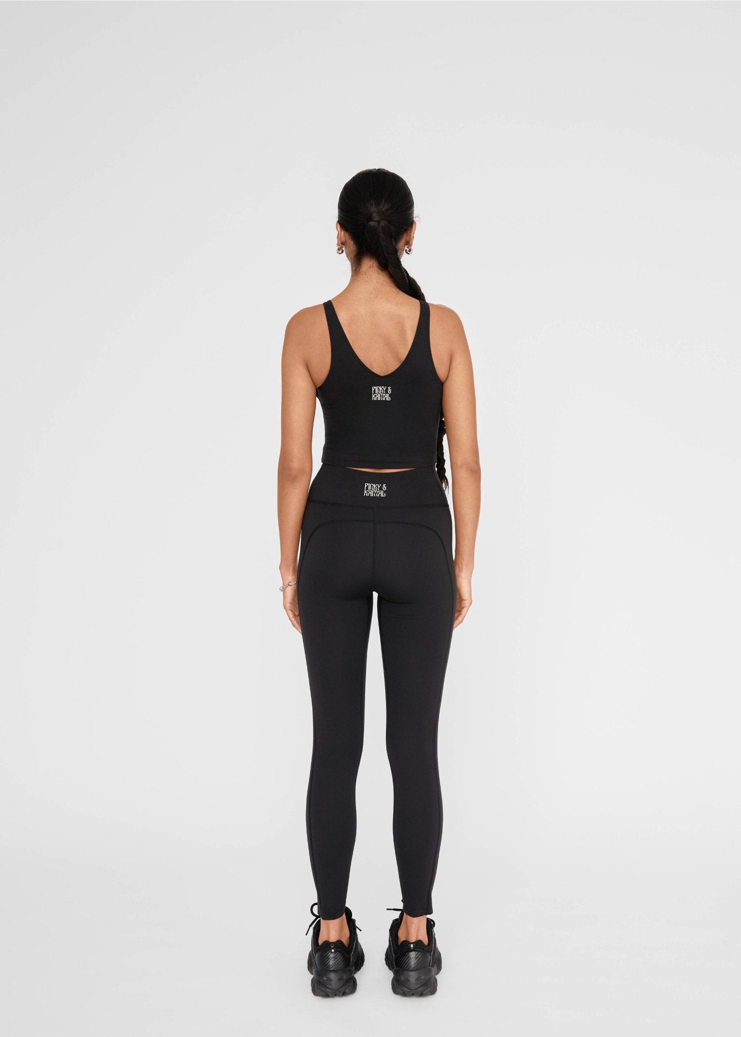 Synergy Legging - Black - Pinky & Kamal - stride