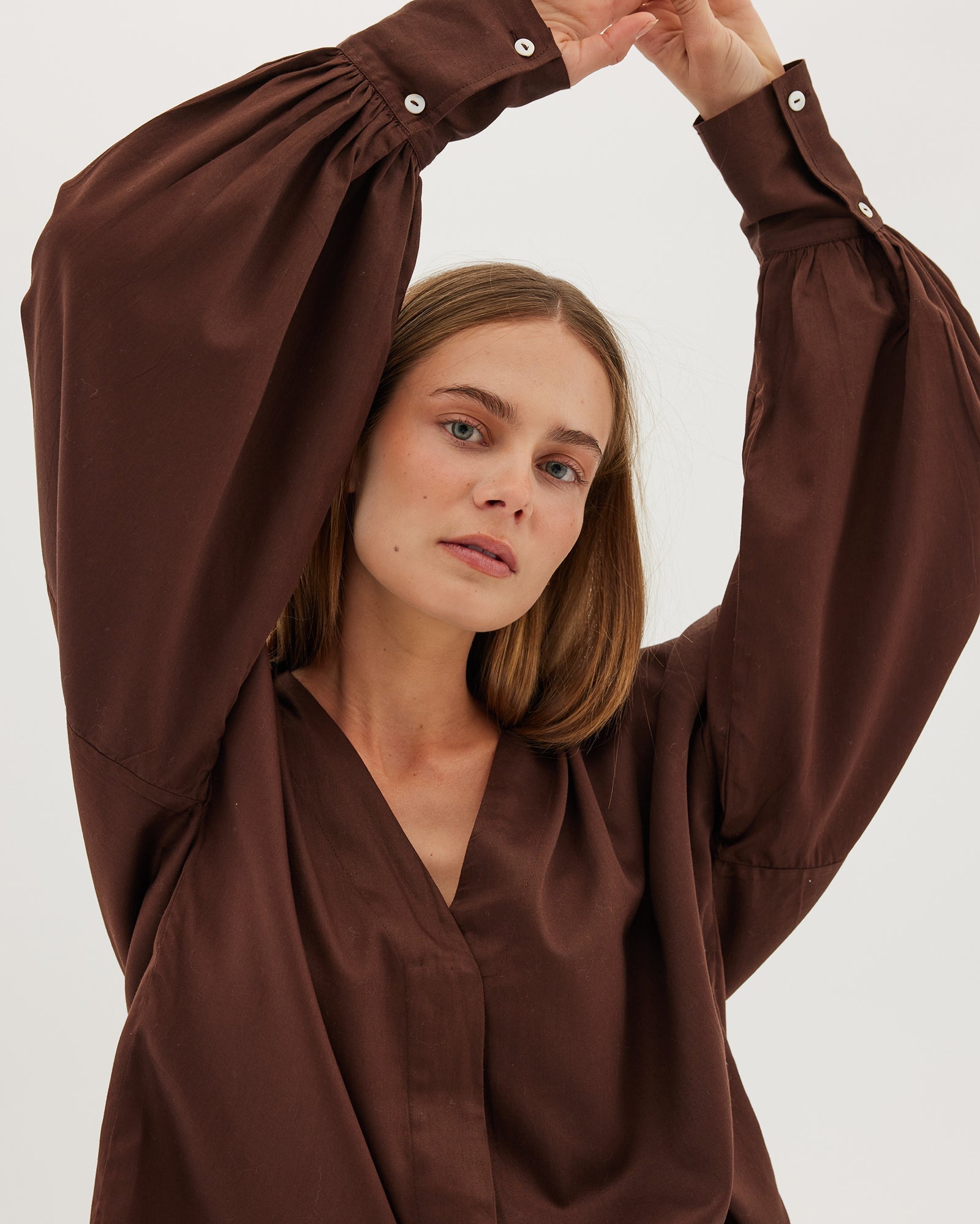 The Giza Billow Sleeve Shirt | Rich Loam - Cloth & Co - stride