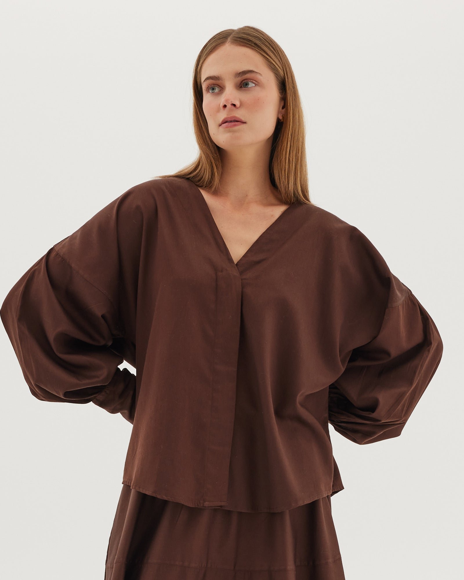 The Giza Billow Sleeve Shirt | Rich Loam - Cloth & Co - stride