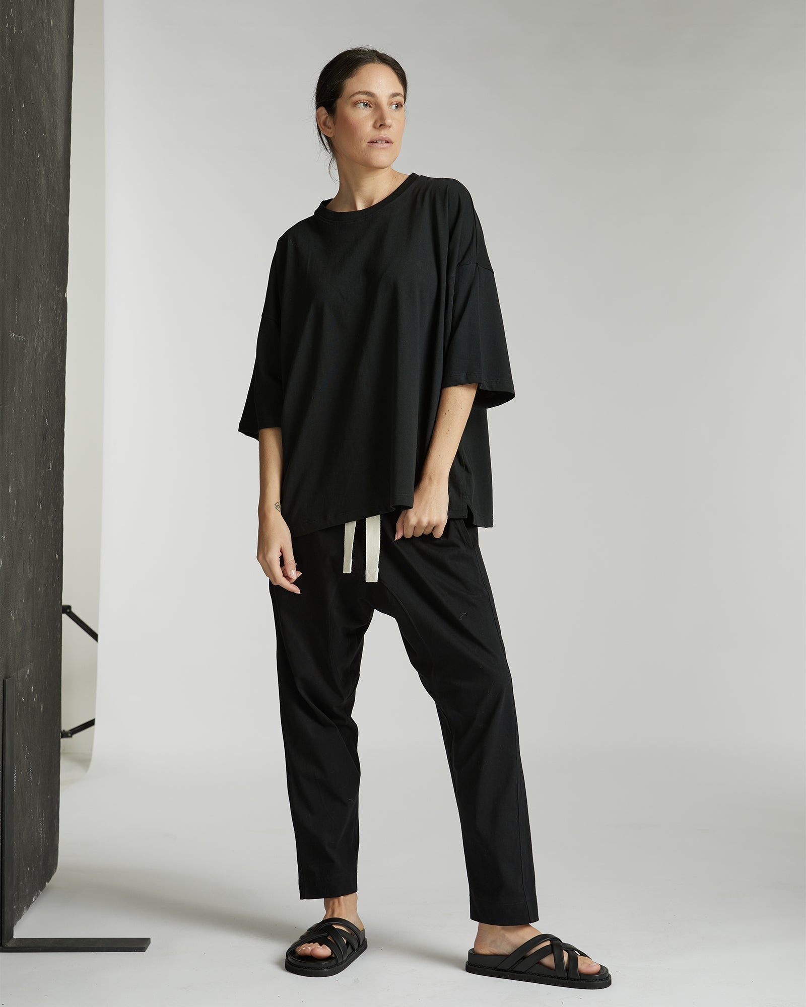 The Tapered Jersey Pant | Vintage Black - Cloth & Co - stride