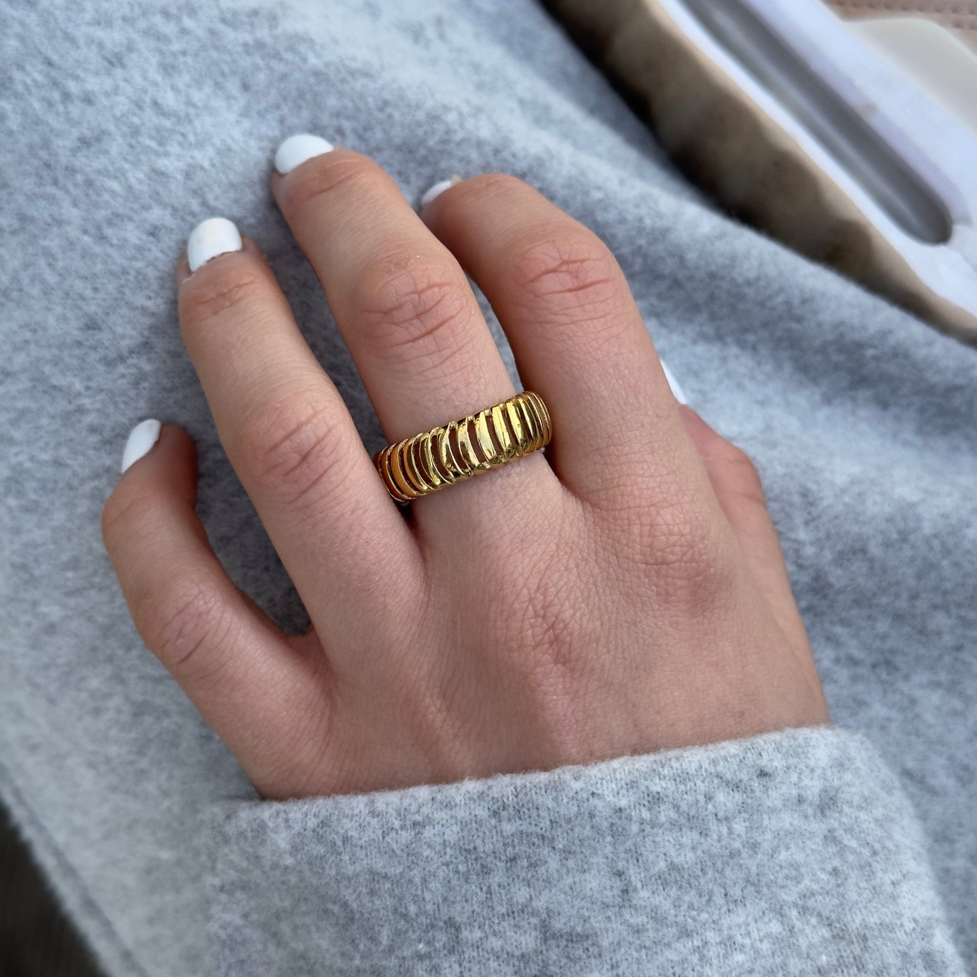 United Ring-EVER Jewellery-stride