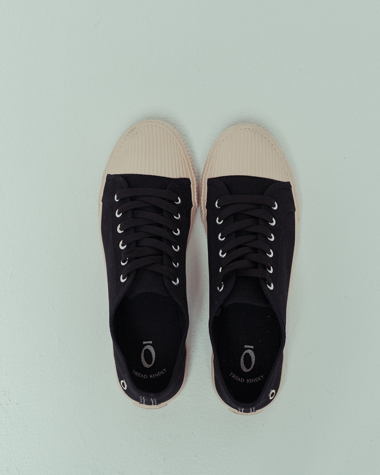 Noskin Shell-Toe Black Sneaker