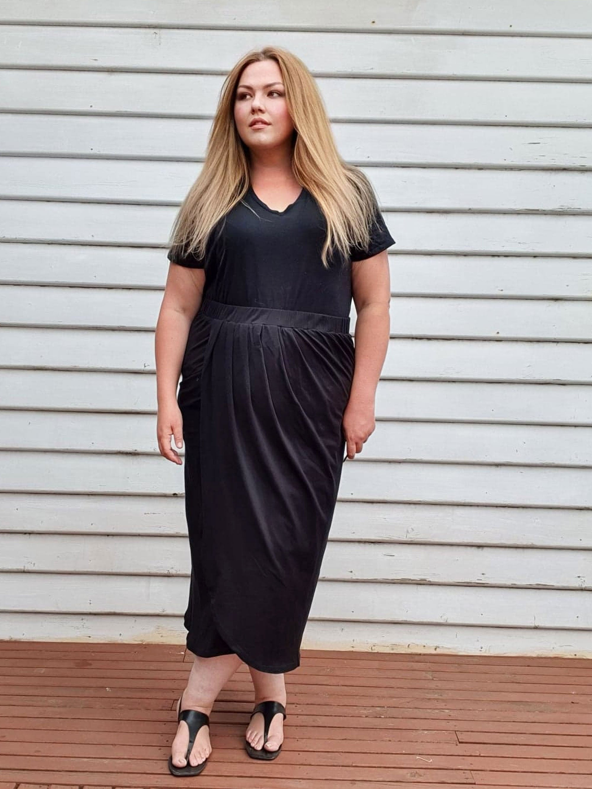 Tulip Wrap Skirt // Black