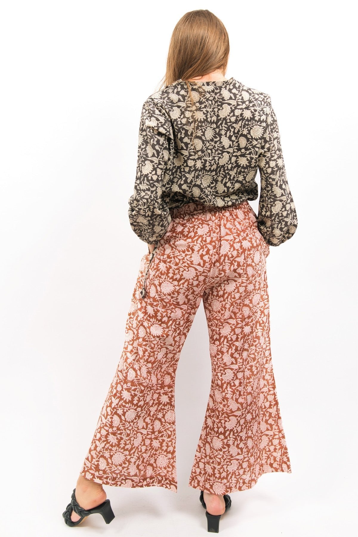 AMBER FLARE PANTS-Zoha-stride