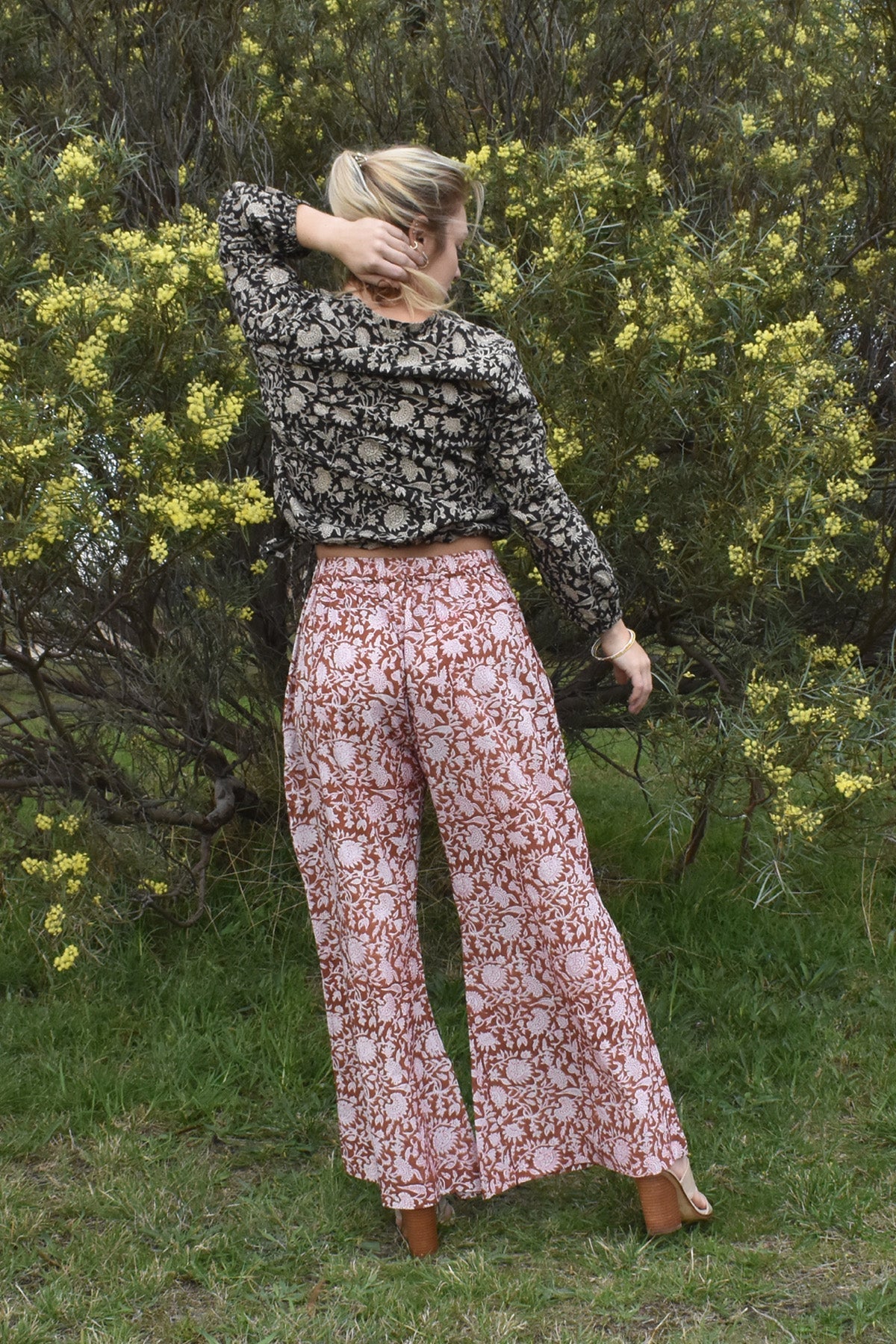 AMBER FLARE PANTS-Zoha-stride