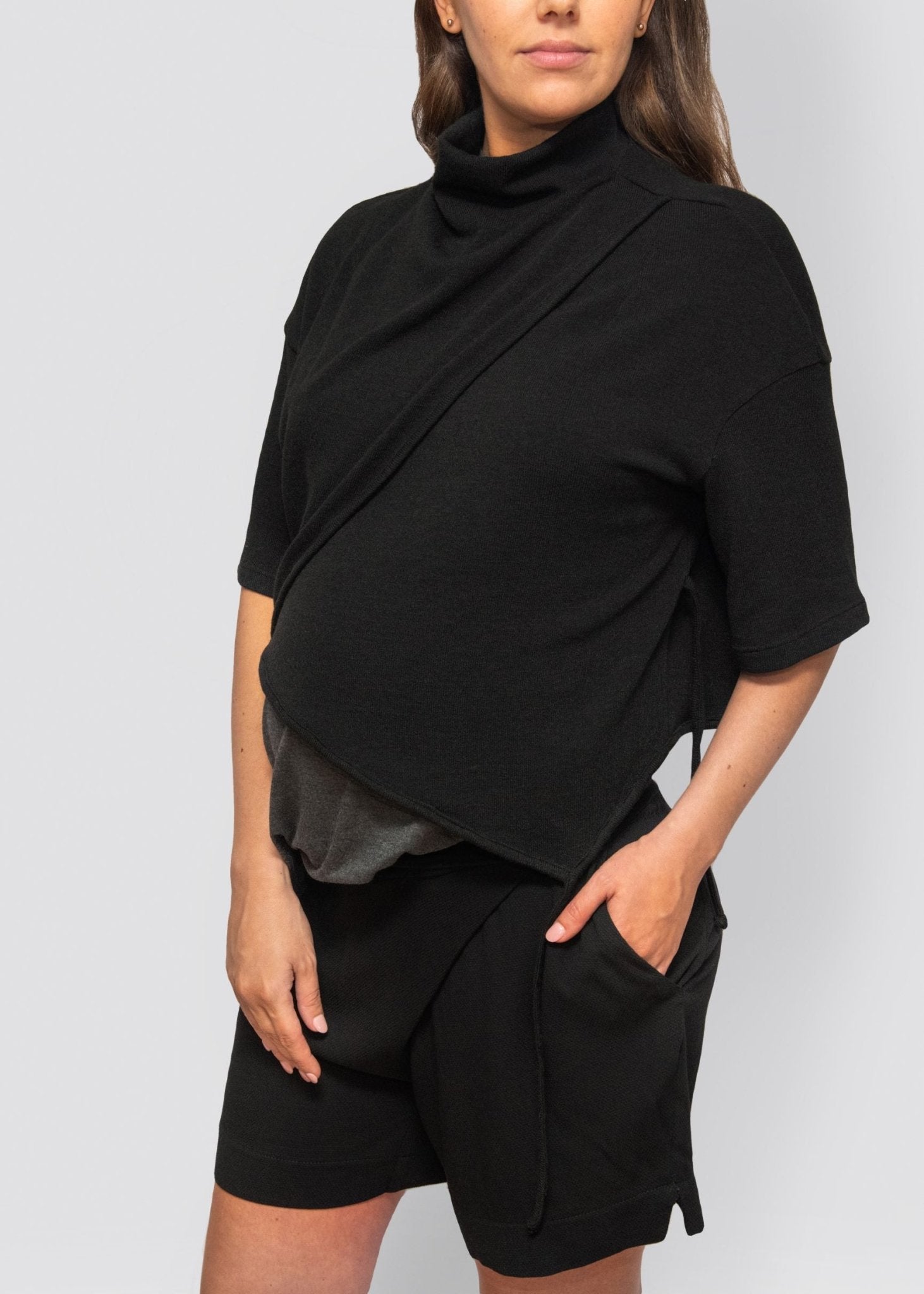 cropped jumper - black-Úton Maternity-stride