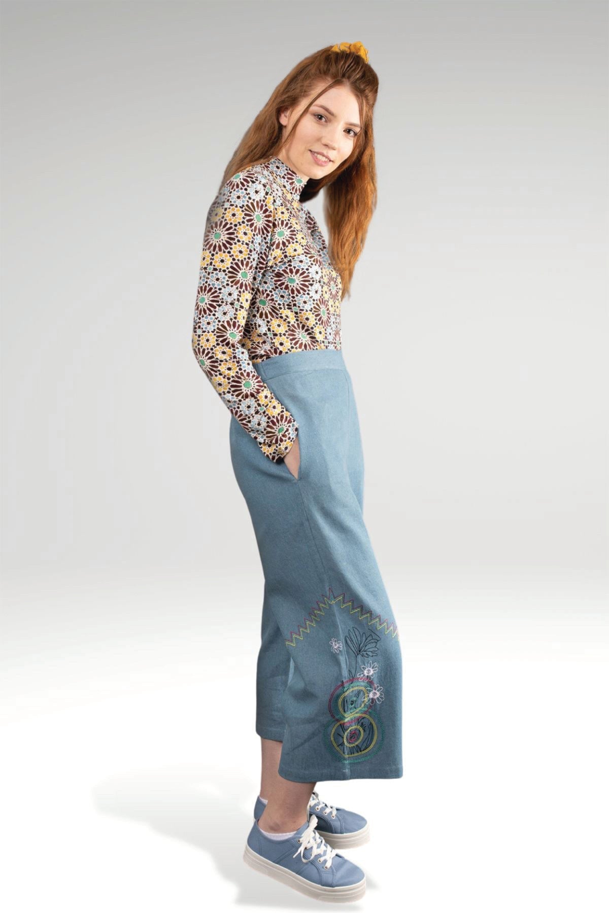 DERORA EMBROIDERED DENIM HIGH WAIST PANTS-Zoha-stride