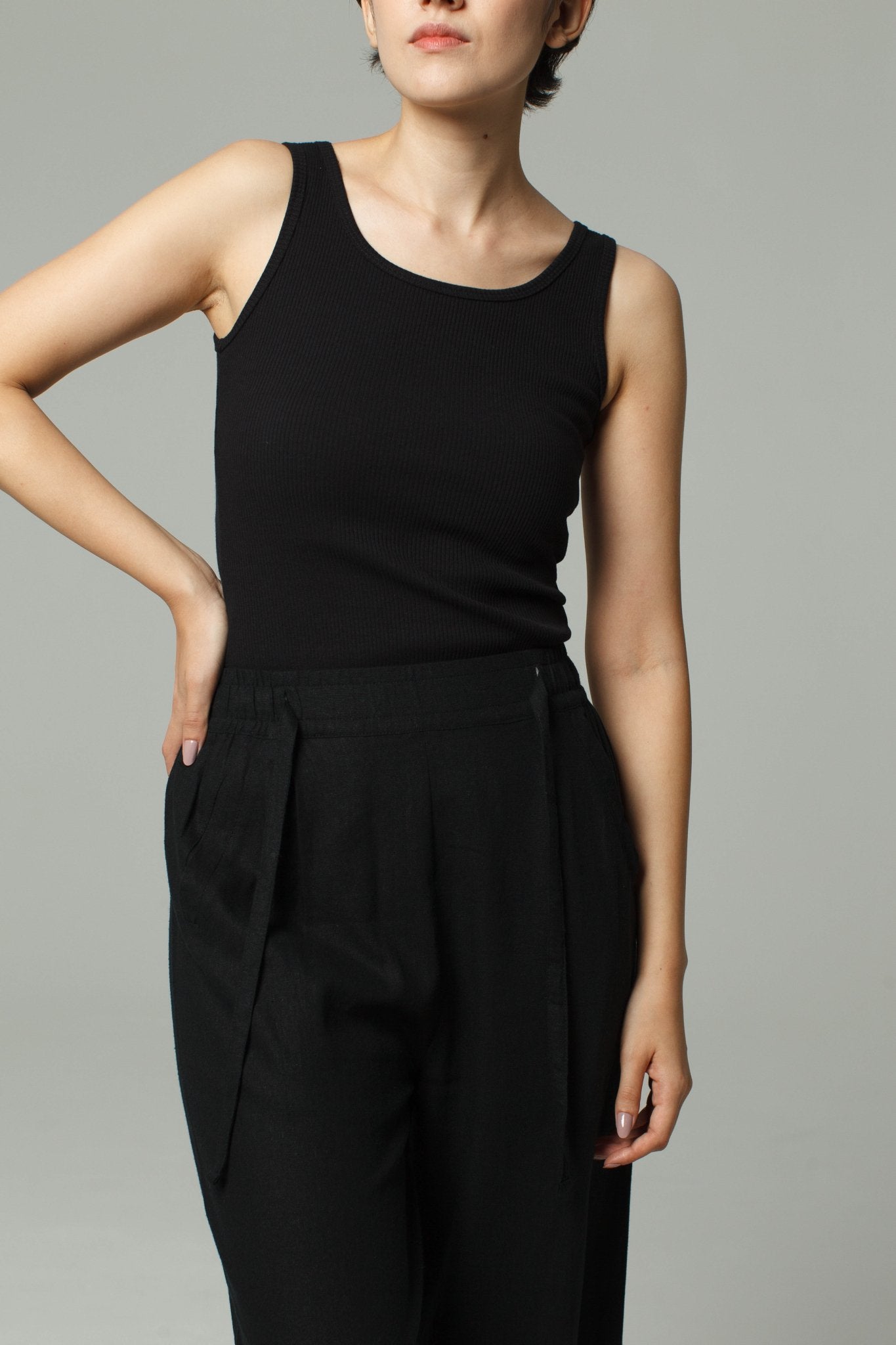 Fitted Ribbed Tank | Black-Dorsu-stride