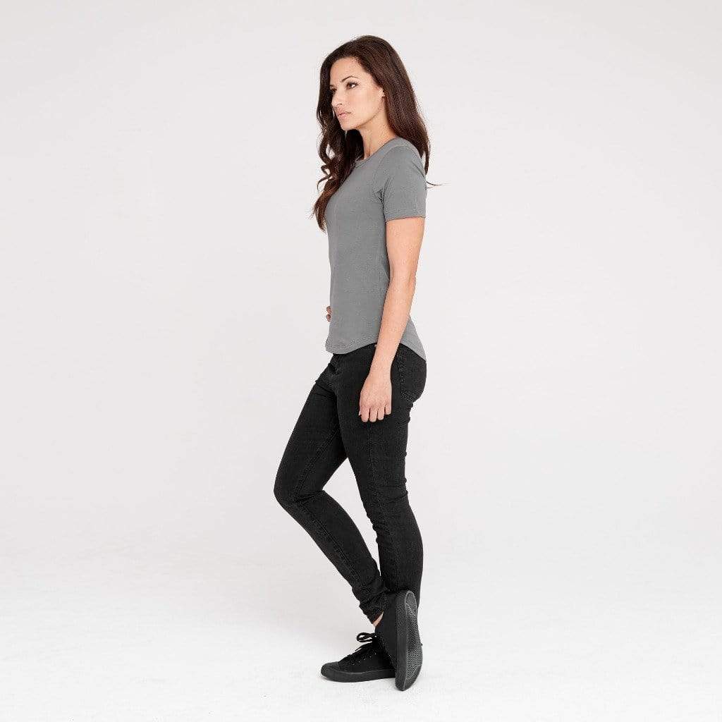 Dorsu Fitted T-Shirt | Stone Grey Women's Tops Stride