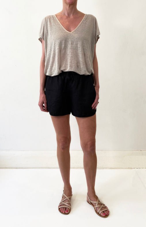 Linen Daisy Short - Black-Tluxe-stride