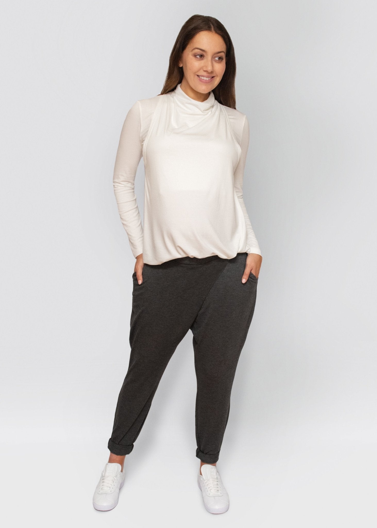 long sleeve tee - white-Úton Maternity-stride