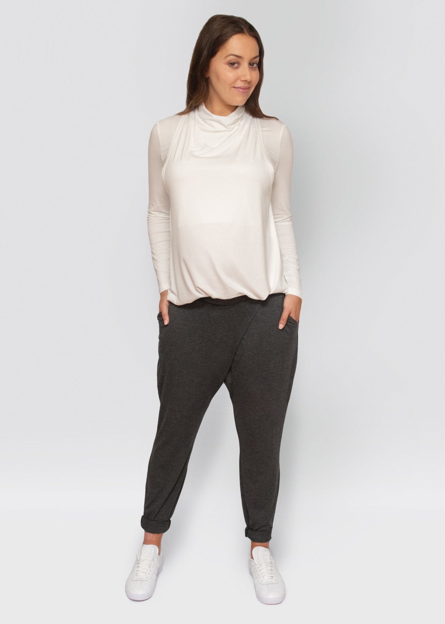 long sleeve tee - white-Úton Maternity-stride