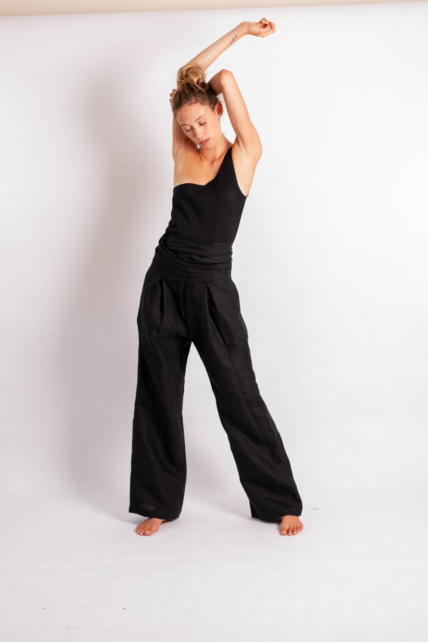 Lore Pant - Black Luxe Linen-Scout The Label-stride