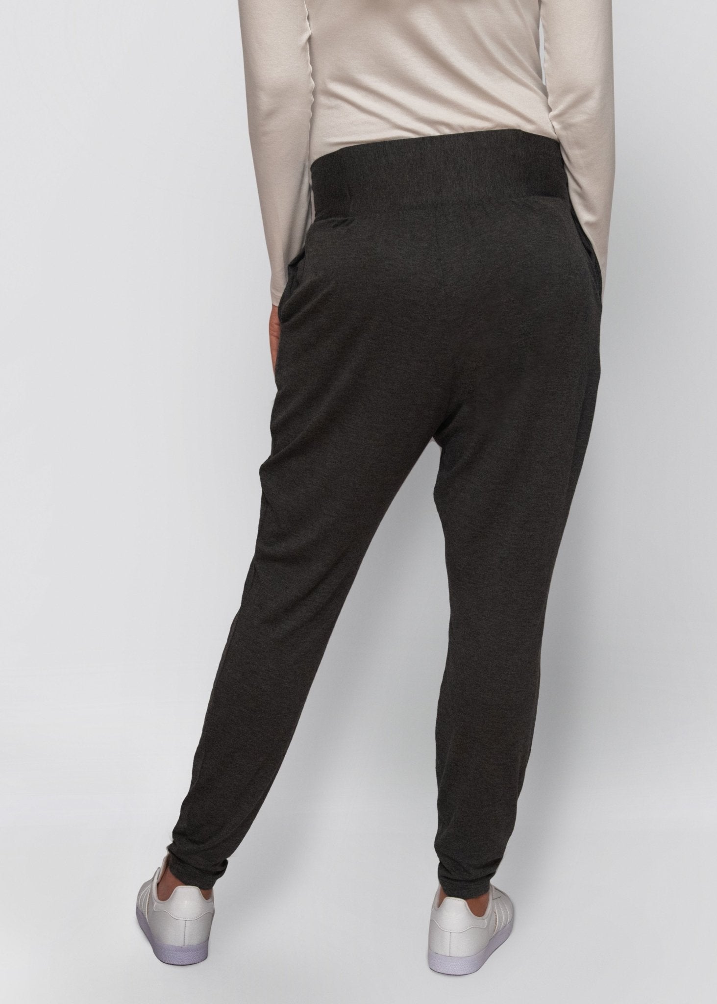 lounge pants - charcoal-Úton Maternity-stride