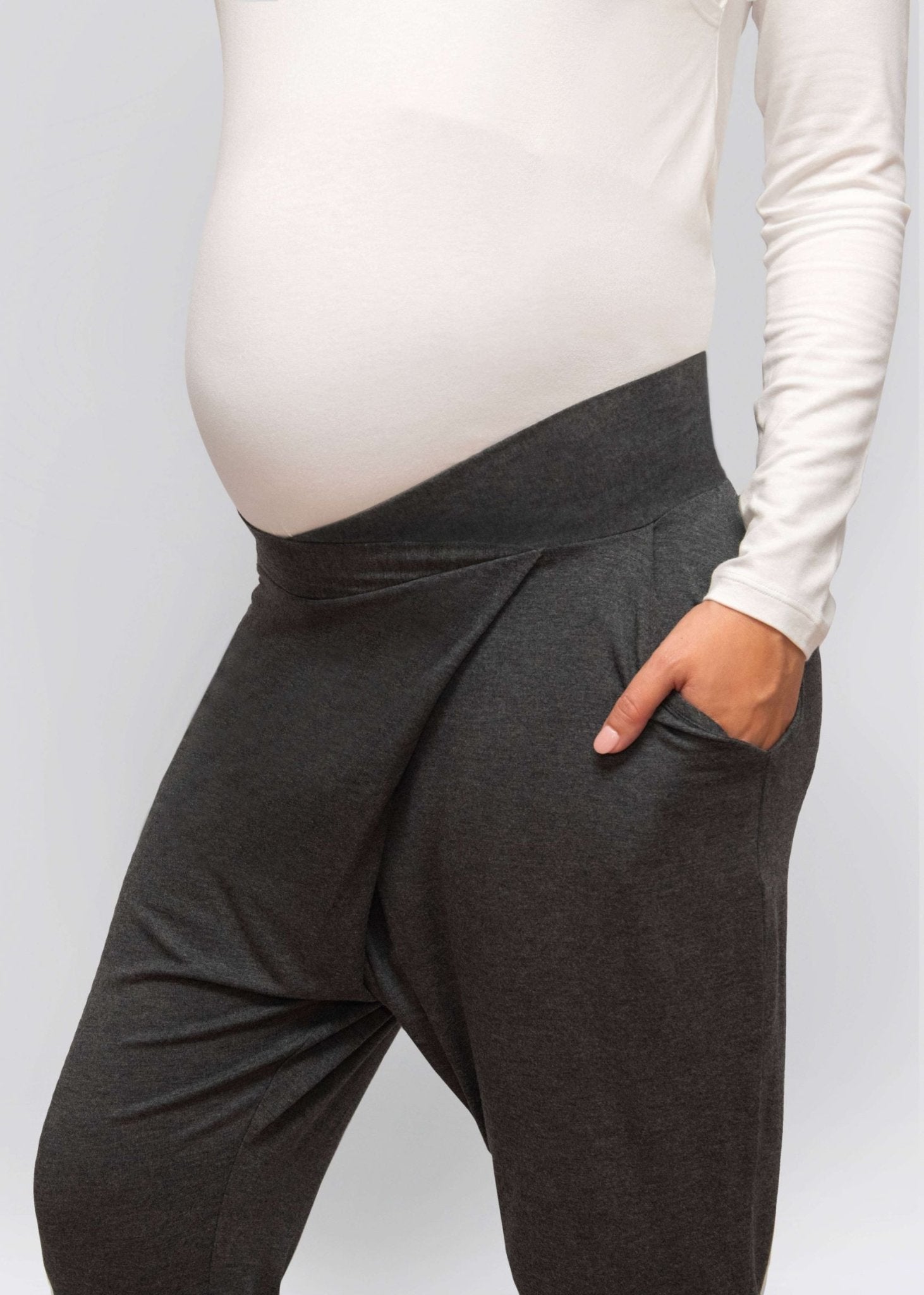 lounge pants - charcoal-Úton Maternity-stride