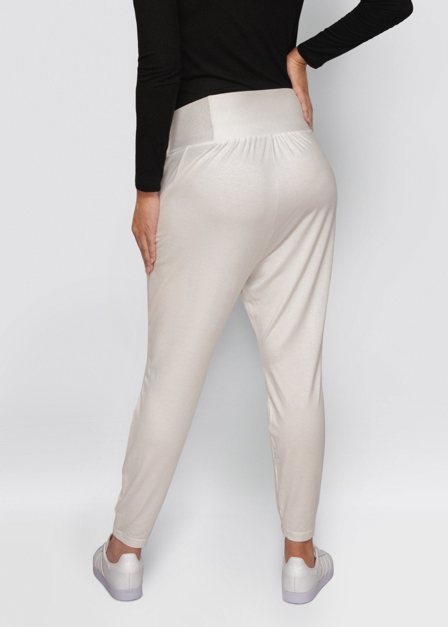 lounge pants - white-Úton Maternity-stride