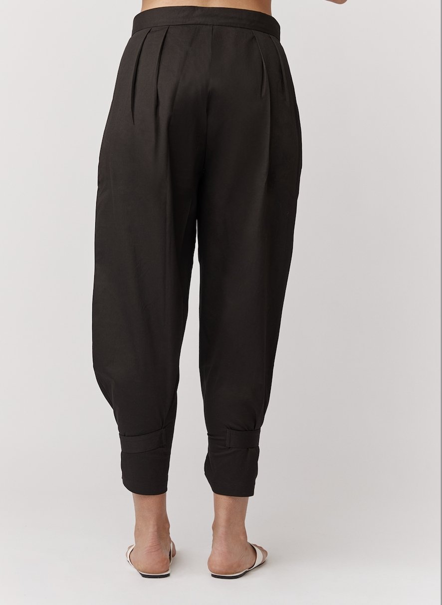 Marna Paperbag Pant-ALKAM-stride