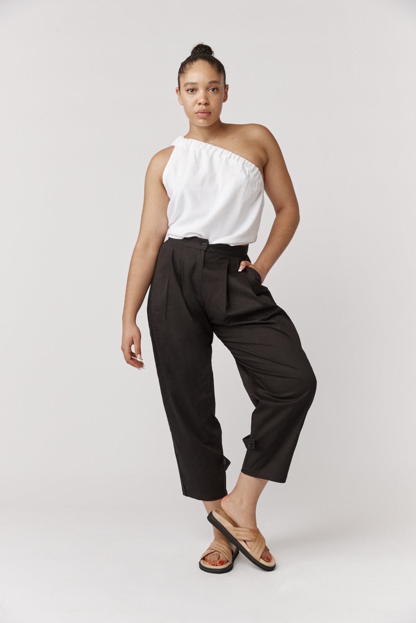 Marna Paperbag Pant-ALKAM-stride