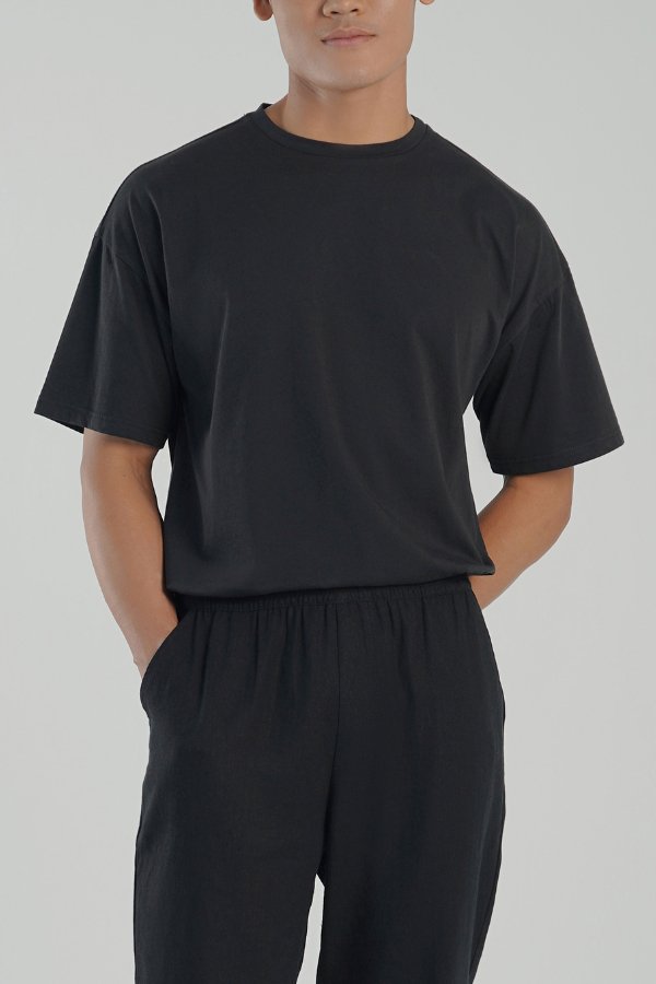 Oversized Cotton Crew | Black-Dorsu-stride