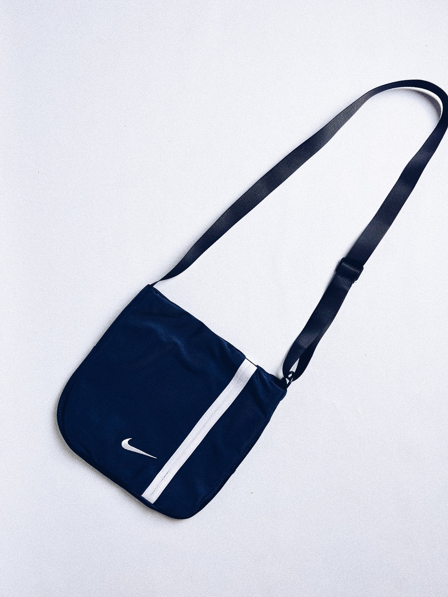 PSG Side Bag (Lite)-Unwanted FC-stride