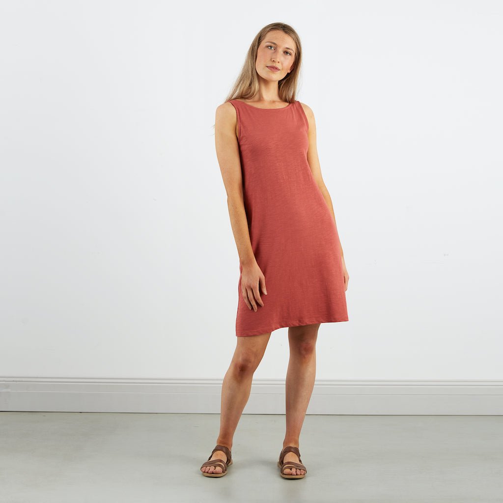 Scoop Back Dress | Coral-Dorsu-stride