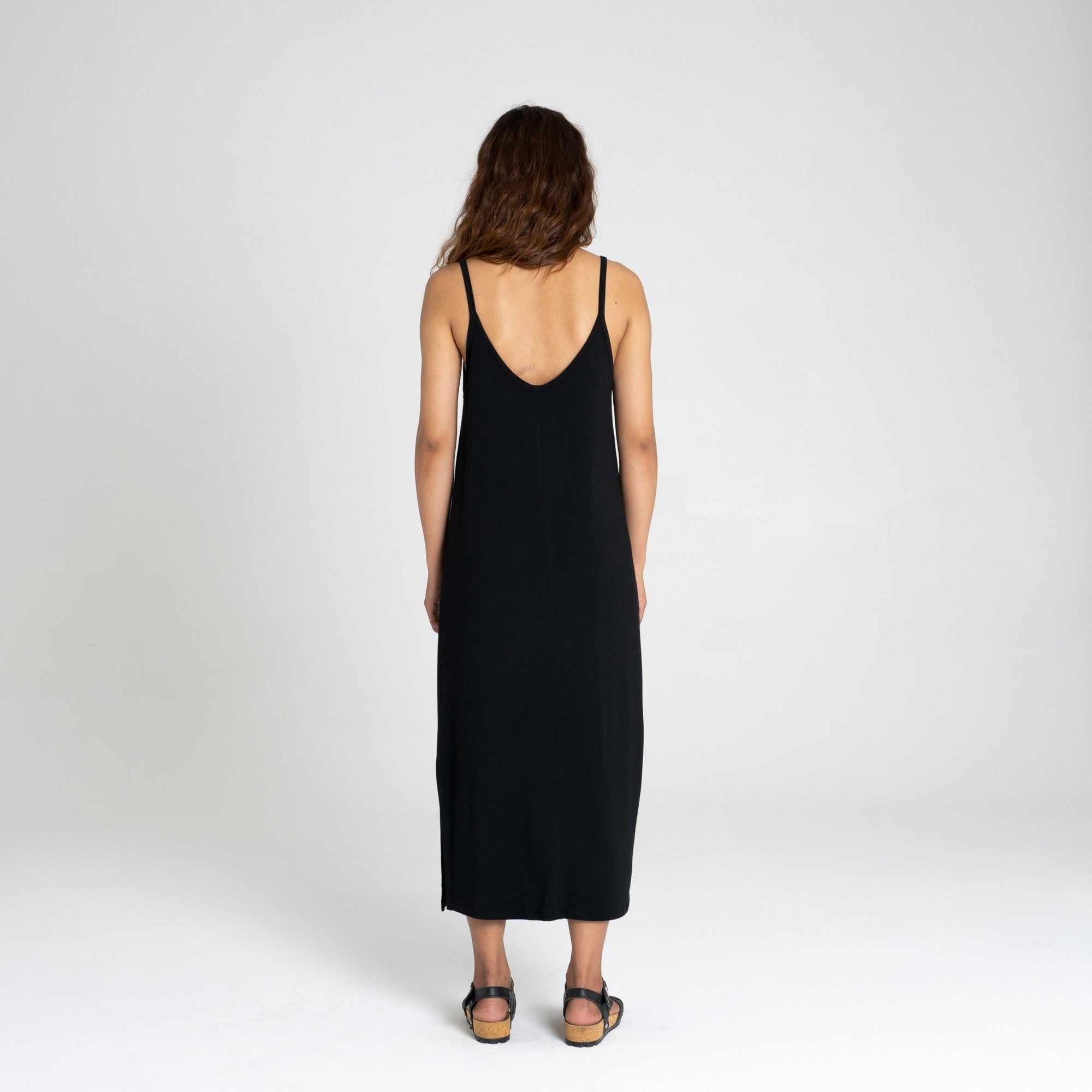 Singlet Dress | Black-Dorsu-stride
