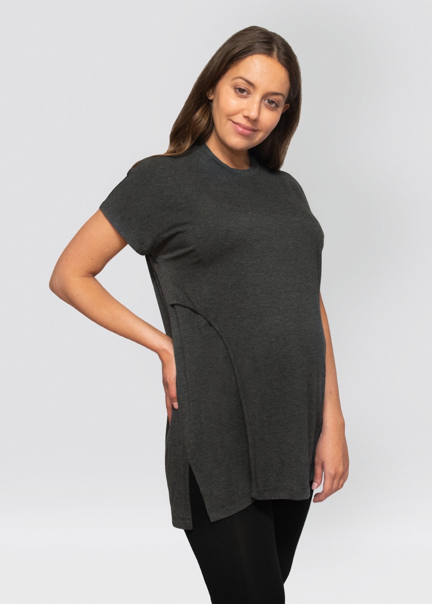 tee - charcoal-Úton Maternity-stride