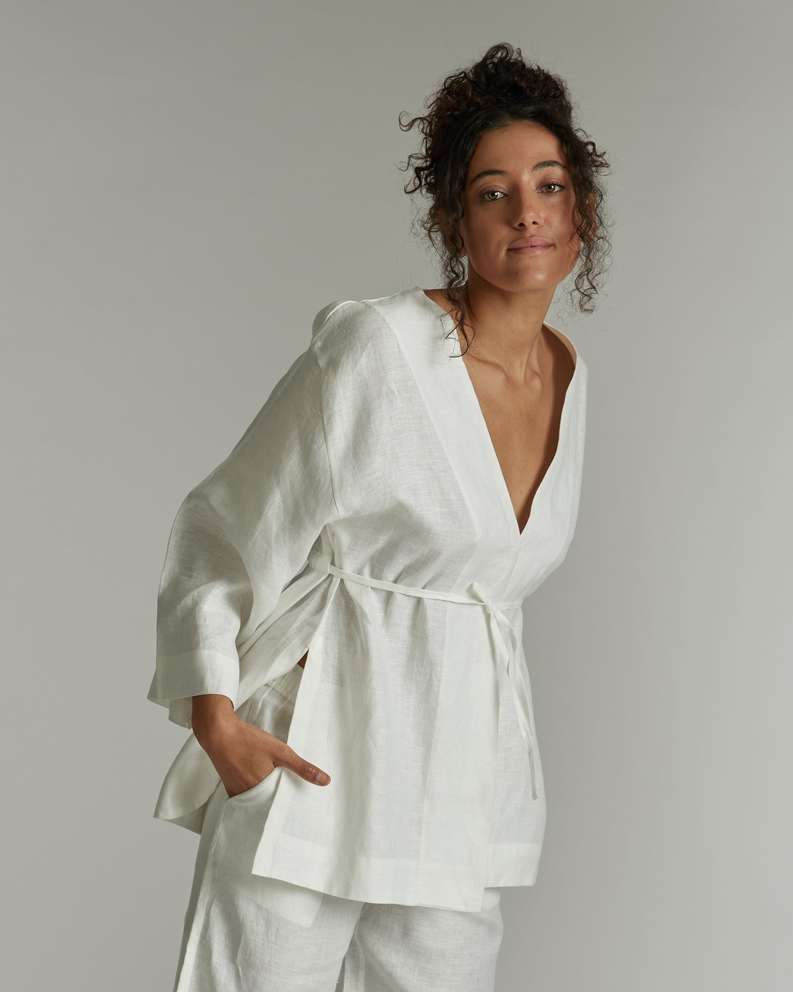 The Hemp Relaxed Jacket | White-Cloth & Co-stride