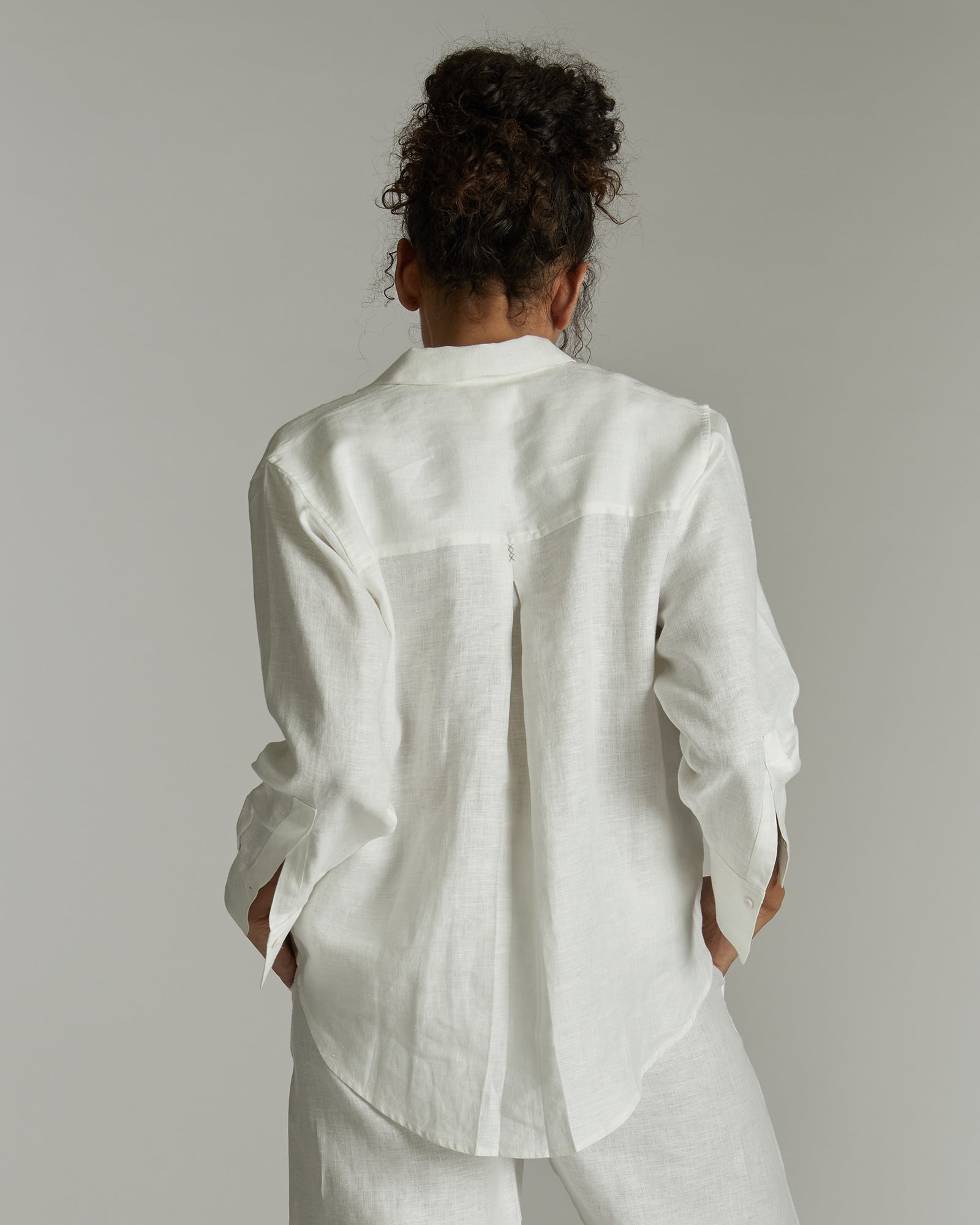 The Hemp Shirt | White-Cloth & Co-stride