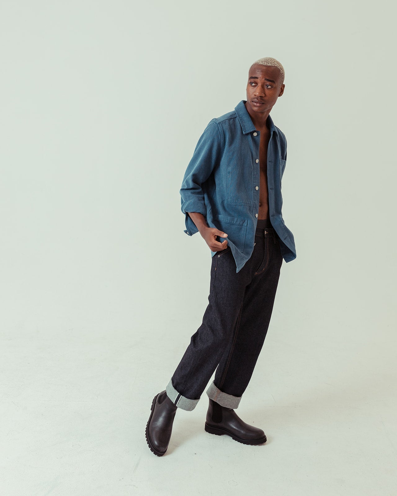 The Noskin signature Chelsea Boot in black-Noskin-stride