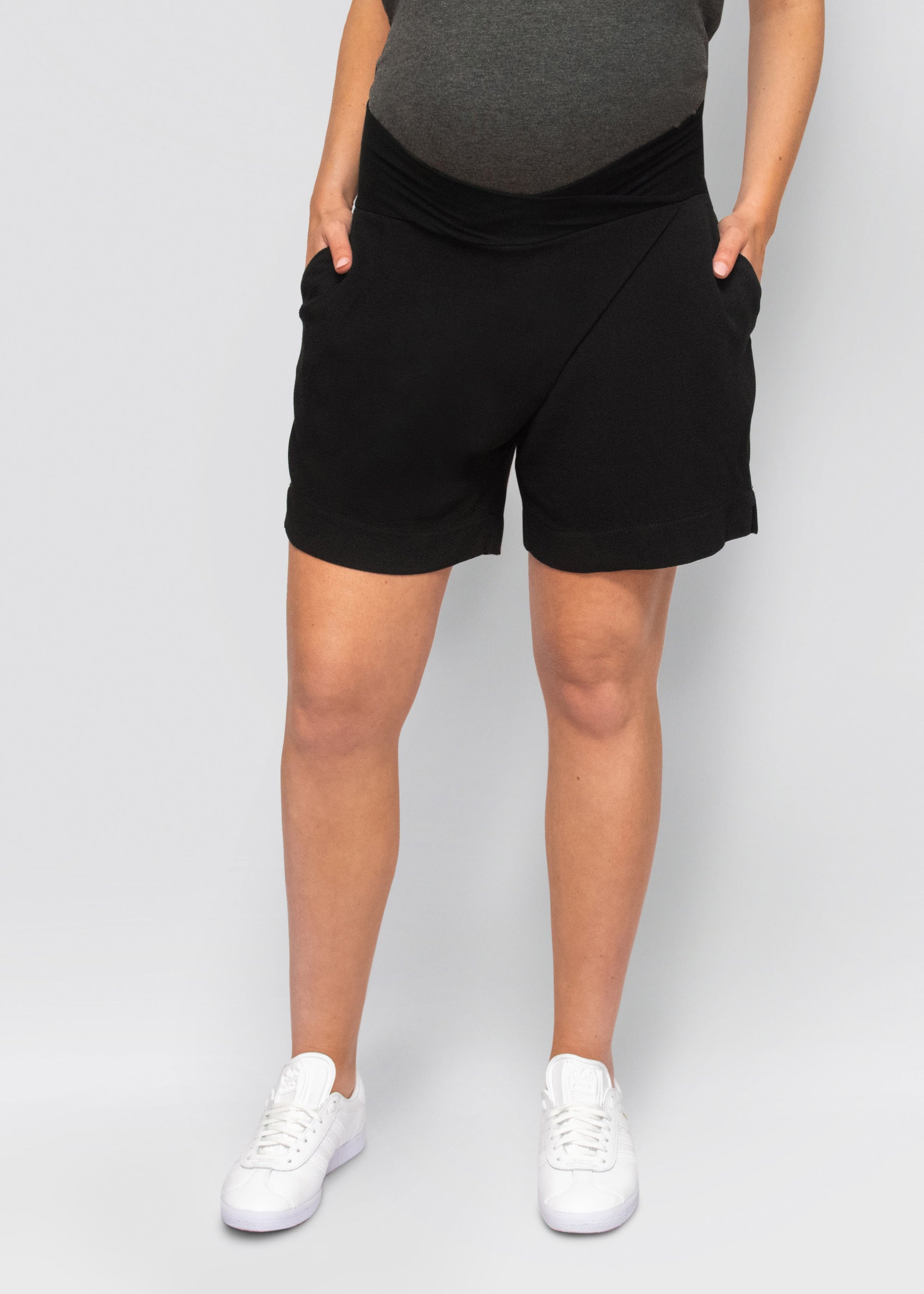 shorts - black